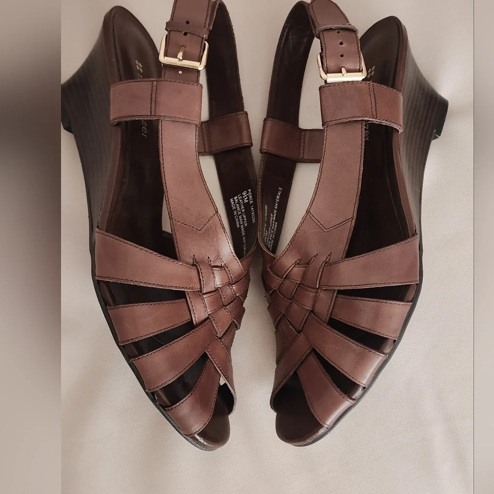 Naturalizer Platform Wedge Women's Sandals 2.5